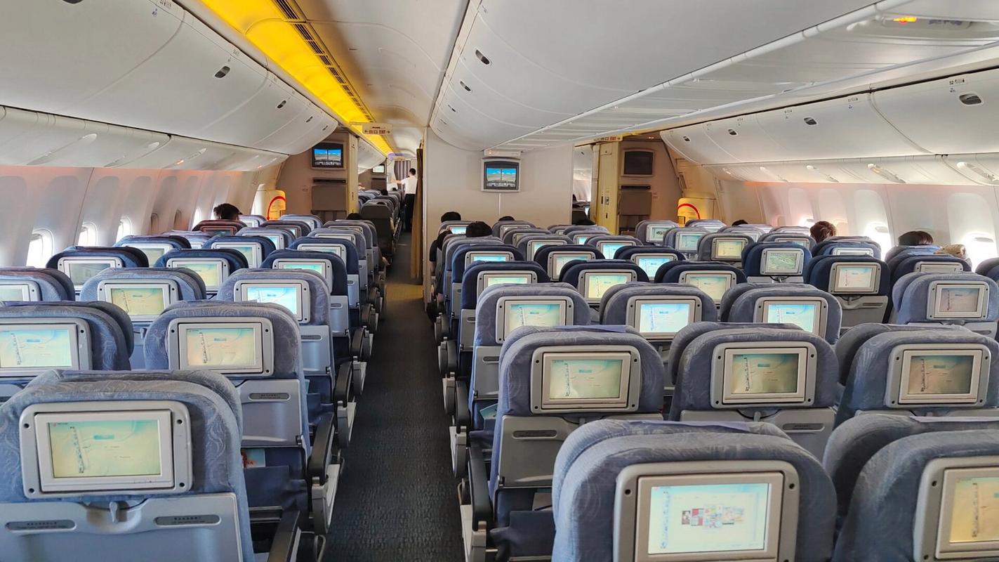 国航CA1192航班时刻:哈尔滨飞上海浦东