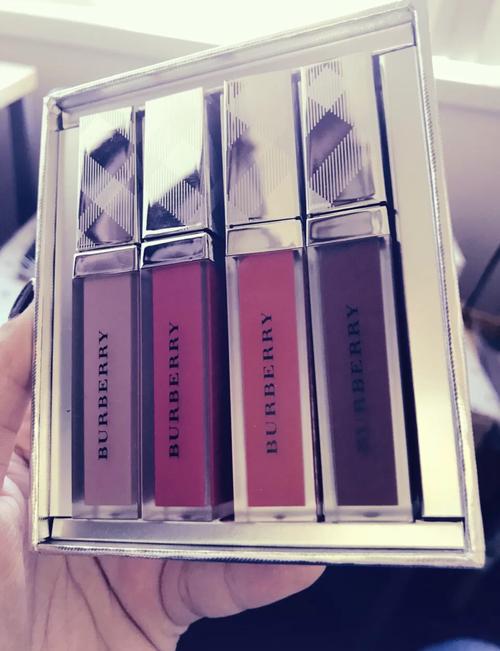 巴宝莉联名皮肤值得买吗?玩家实测效果展示!