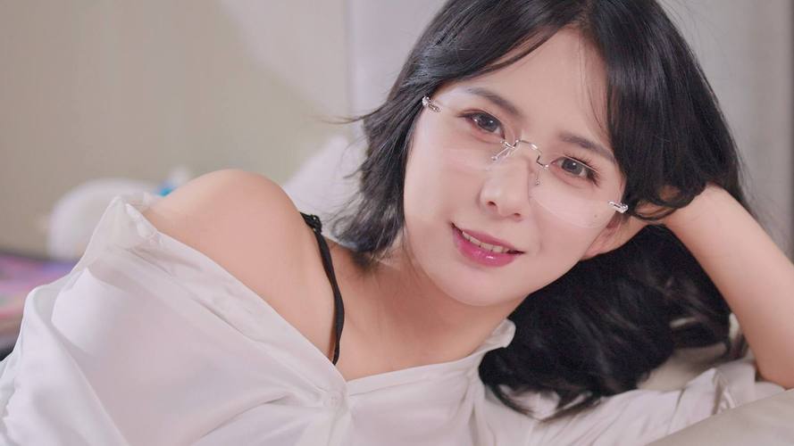 我为情狂最新版本下载：体验精彩互动影游！