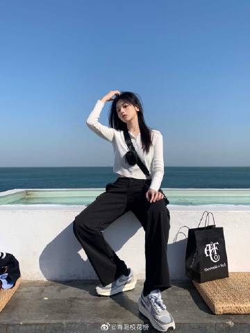 校花小冰下载地址推荐：安全可靠的游戏下载