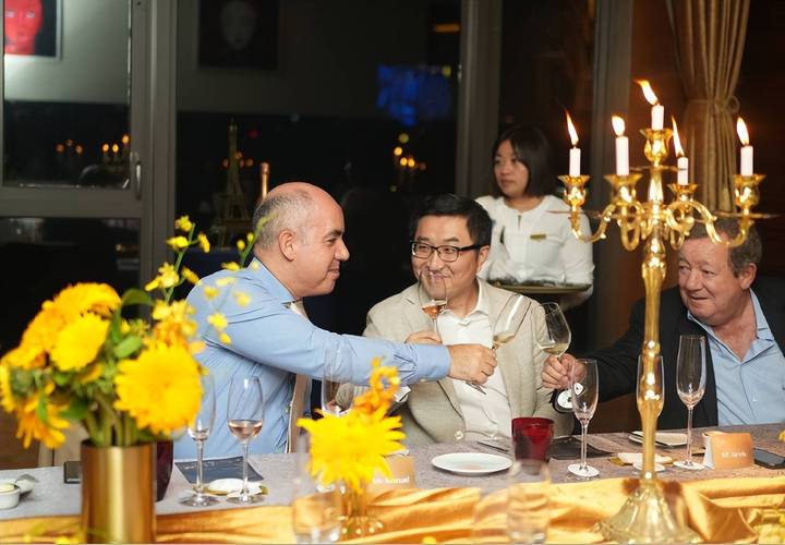 快速完成美酒节佳肴成就:详细步骤与技巧