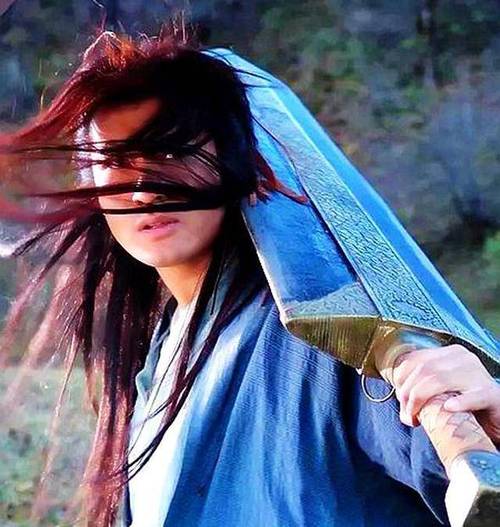 东区V0.5.2杨过游戏:江湖冒险,等你来战