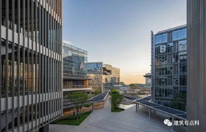 草莓粥粥汉化版最新更新:粉丝福利大放送!