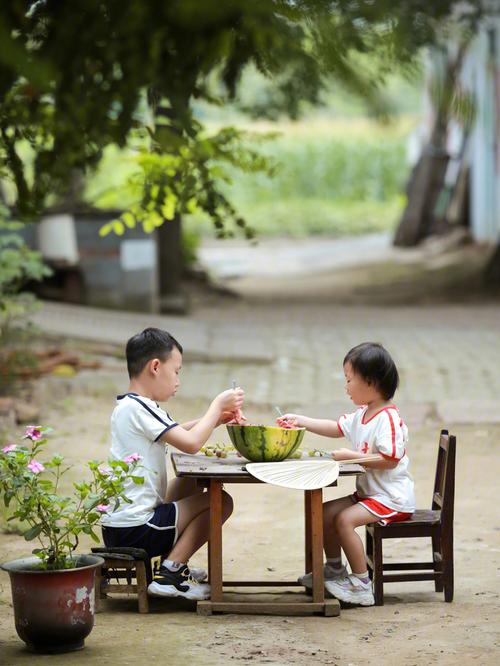 妹妹的夏日生活最新故事:讲述妹妹难忘的夏日回忆