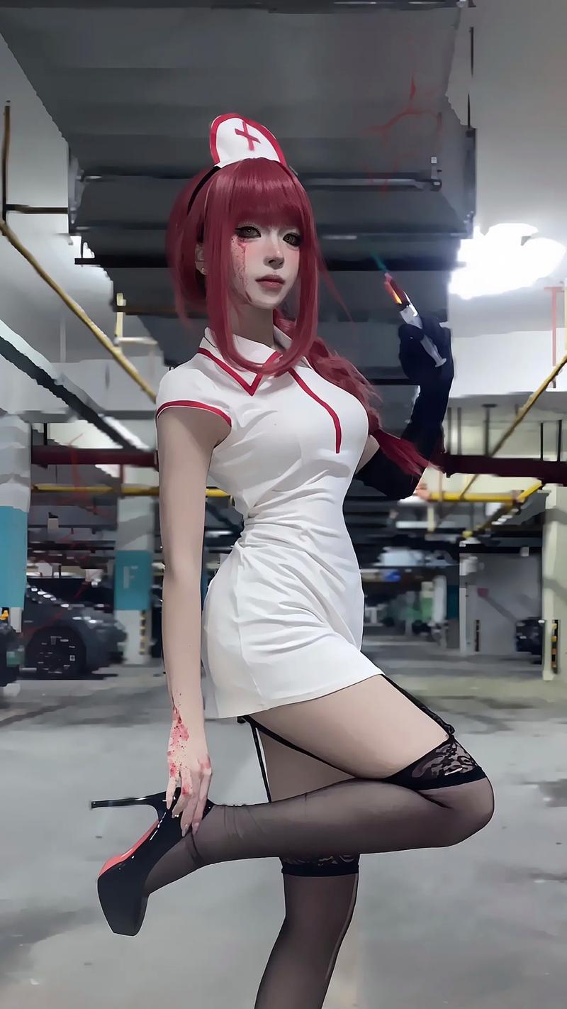 最全辣妹COS疯狂版本大全：让你一次看个够