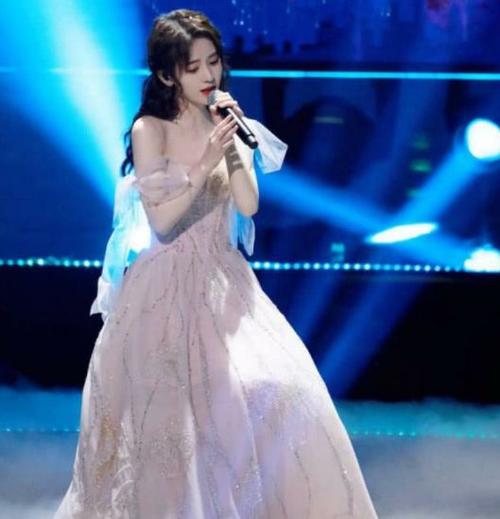 巫小萤最新消息汇总:带你了解她的舞台魅力