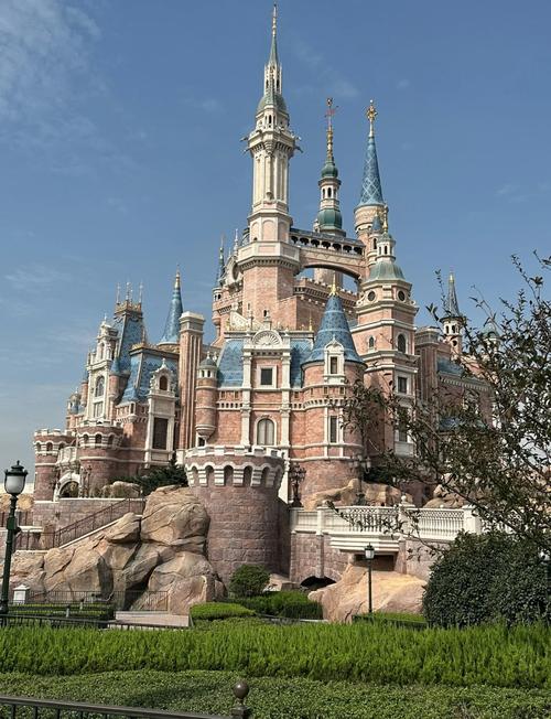 你玩过斯宾尼城堡最新版本吗？超高自由度SLG