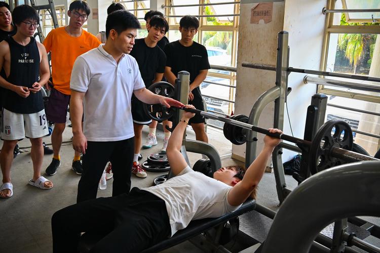 健身教练补课官网推荐：名师指导，快速进阶