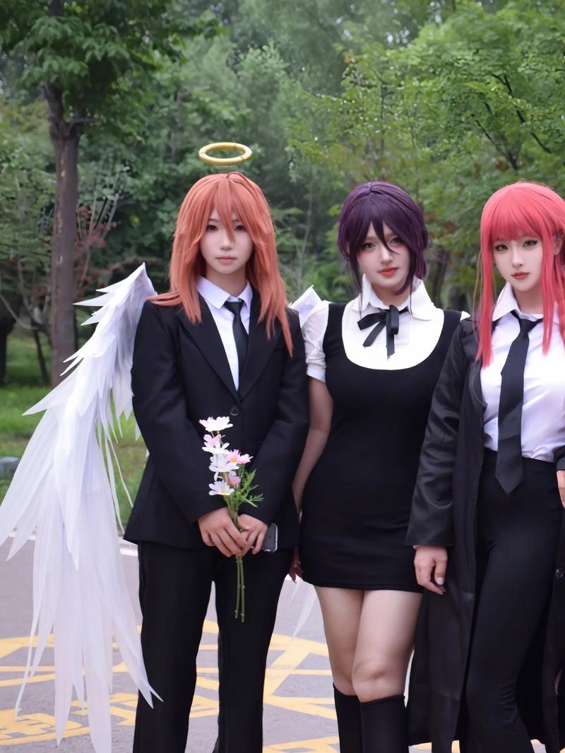 电锯人游戏介绍:还原动漫的刺激战斗手游