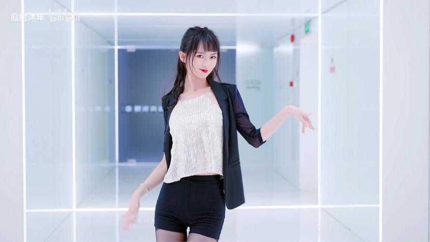 想知道庭树沐年最新版本？这里有你想要的答案！