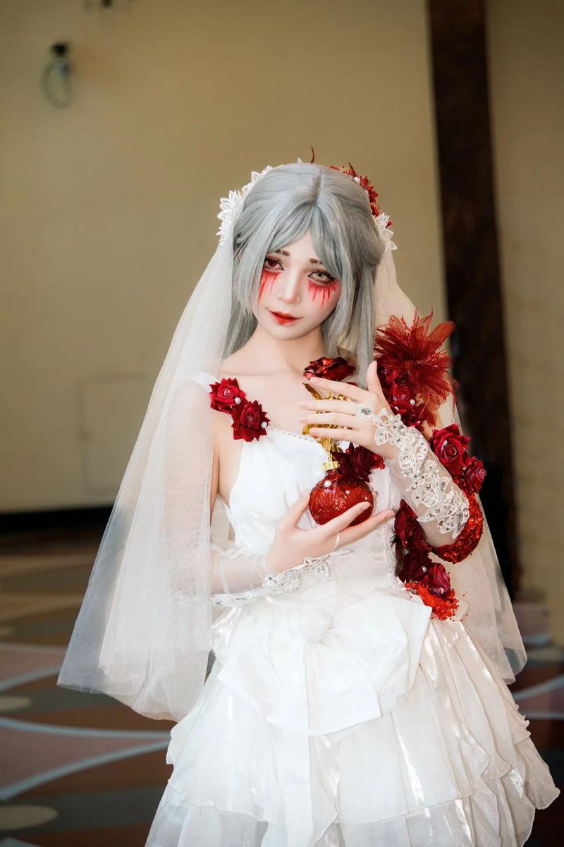 高甜新婚妻子Cosplay汉化版下载,精彩剧情不容错过!