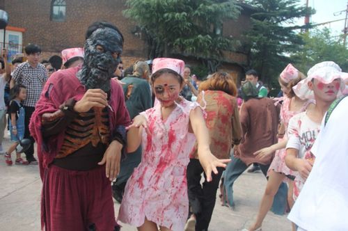 黑巢姐妹最新换装系统:打造个性角色