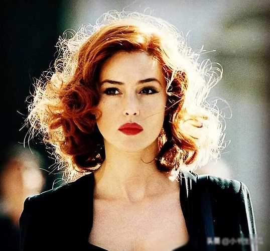 时尚女王莫妮卡第2季完结汉化版最新更新内容出炉啦!粉丝们赶紧冲呀!